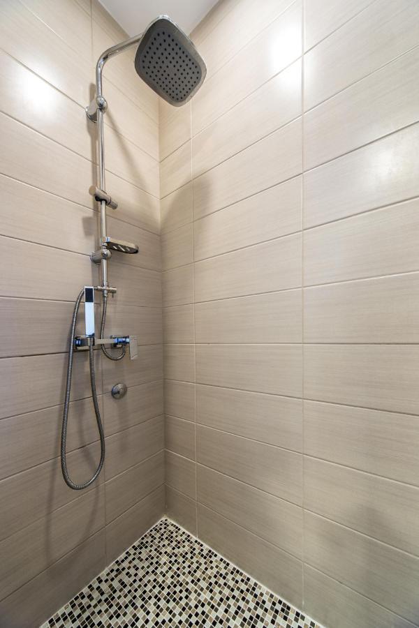 קרגיובאק Garni Hotel President De Luxe מראה חיצוני תמונה