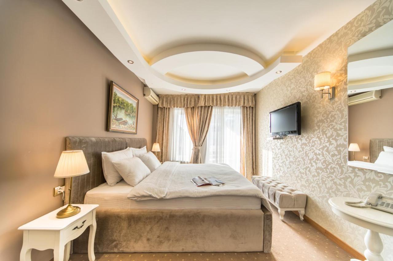 קרגיובאק Garni Hotel President De Luxe מראה חיצוני תמונה